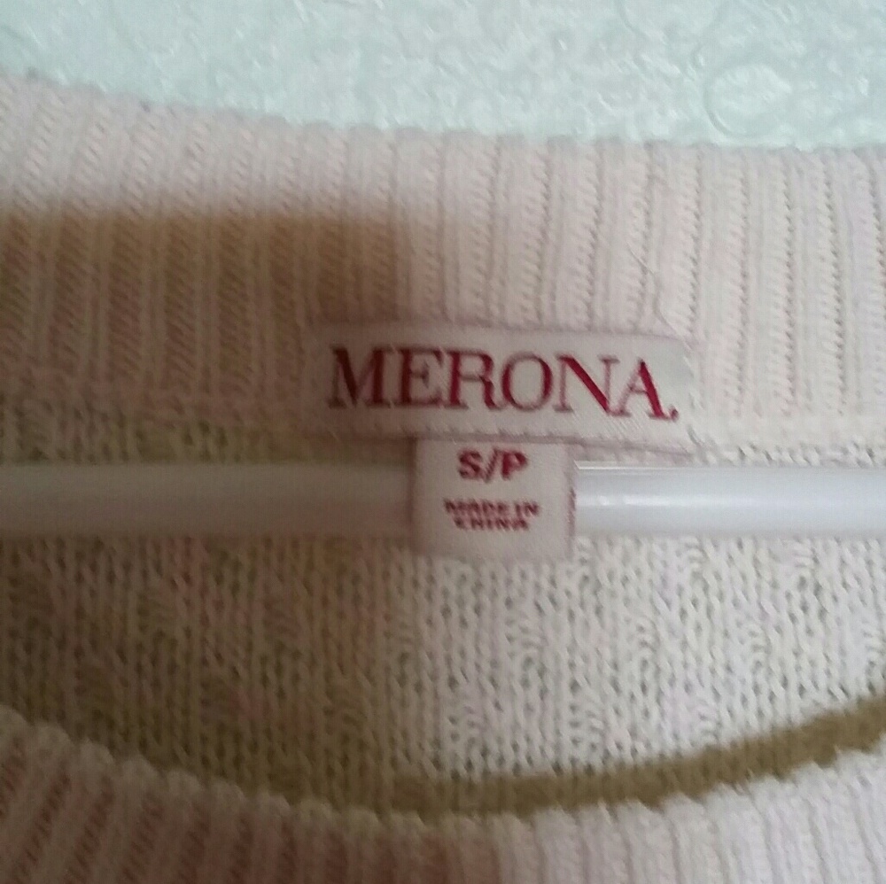 Sweater - Picture 3 of 4